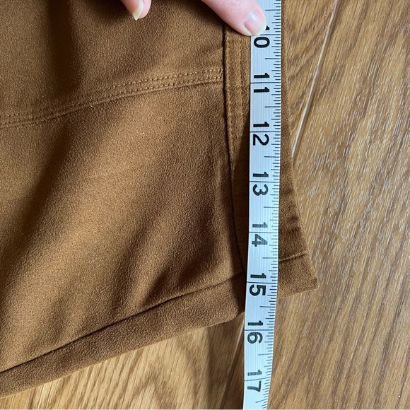 Hollister Brown Suede Button Front skirt size 7 - Picture 3 of 4